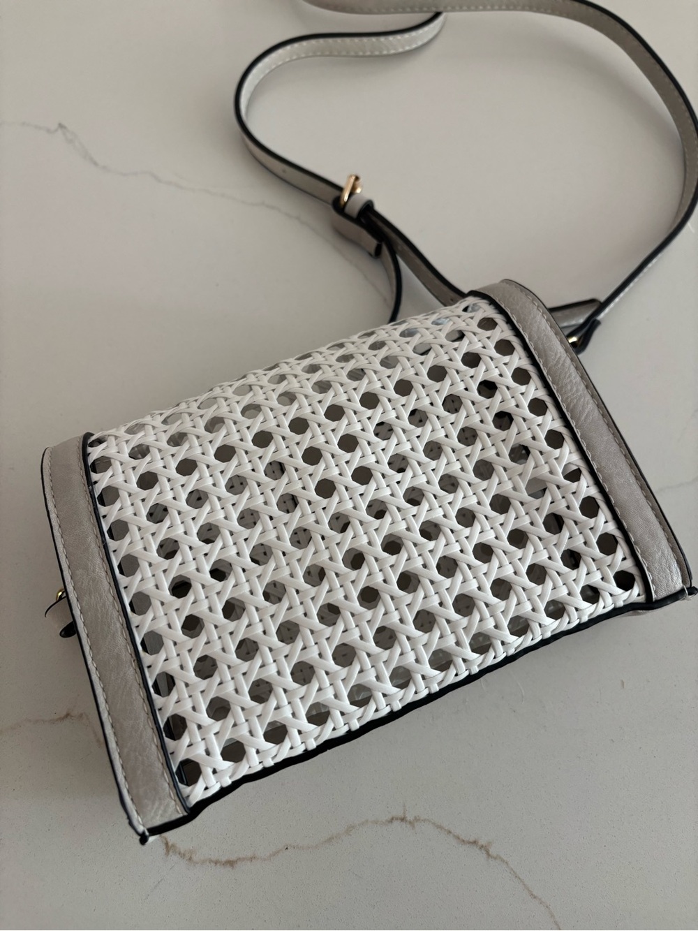 Woven White and Light Gray Crossbody Bag with Gold Hardware - Picture 4 of 7